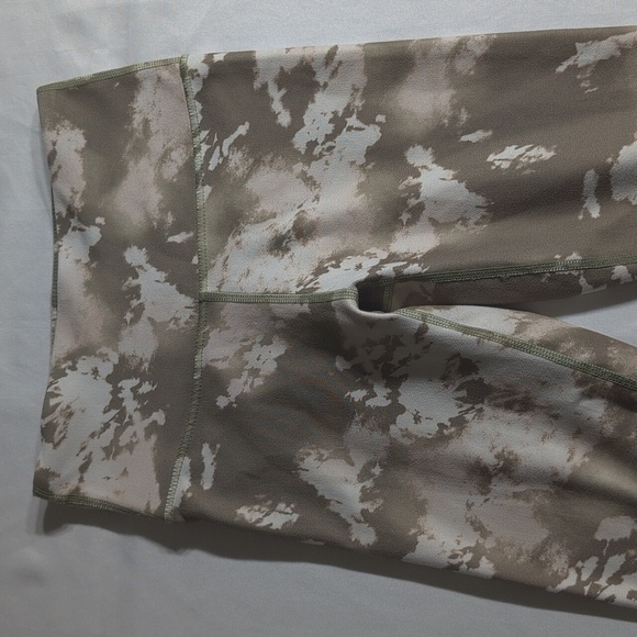 Balance Collection Activewear  Leggings Beetle Green Tie Dye Womens Small - Picture 3 of 6